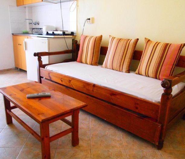 Pension Vasiliki Скиатос Стая снимка